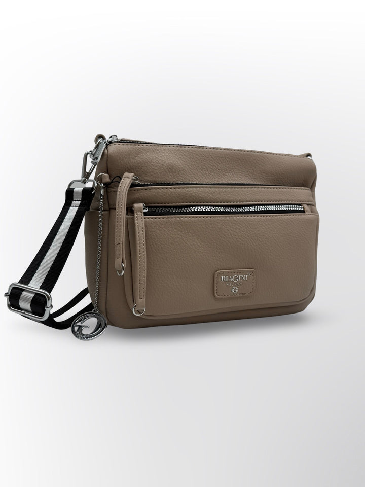 בז׳ ניילון פראדה  במבצע תיק נשים קליאופטרה BIAGINI